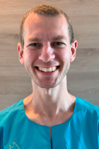 Klinikgehilfe Lars Braun